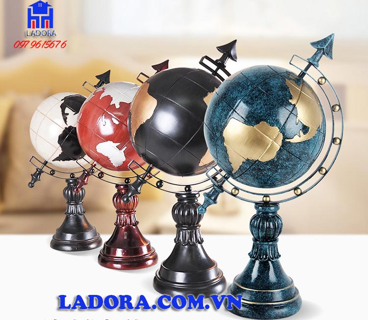 quả địa cầu trang trí tại ladora shop