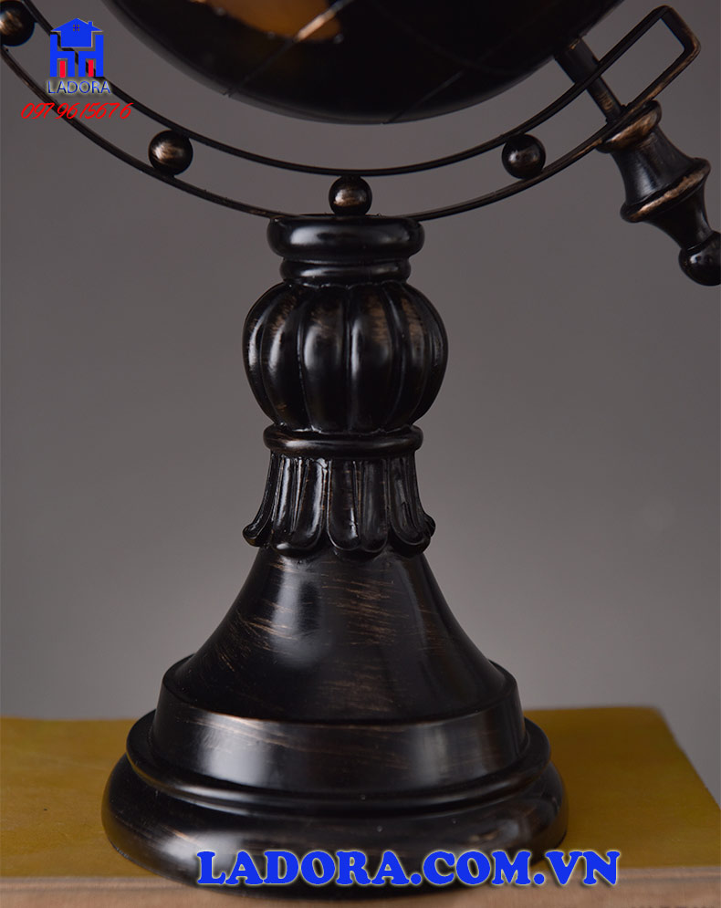 hình ảnh chi tiết trên sản phẩm quả địa cầu