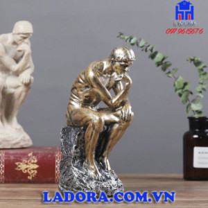 tượng người đàn ông suy tư tại ladora shop