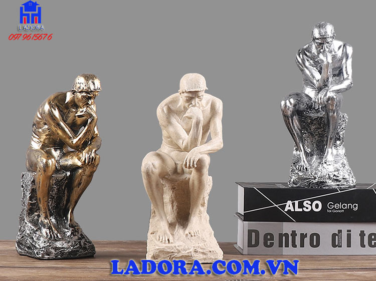 bức tượng người suy tư muốn nói lên điều gì?