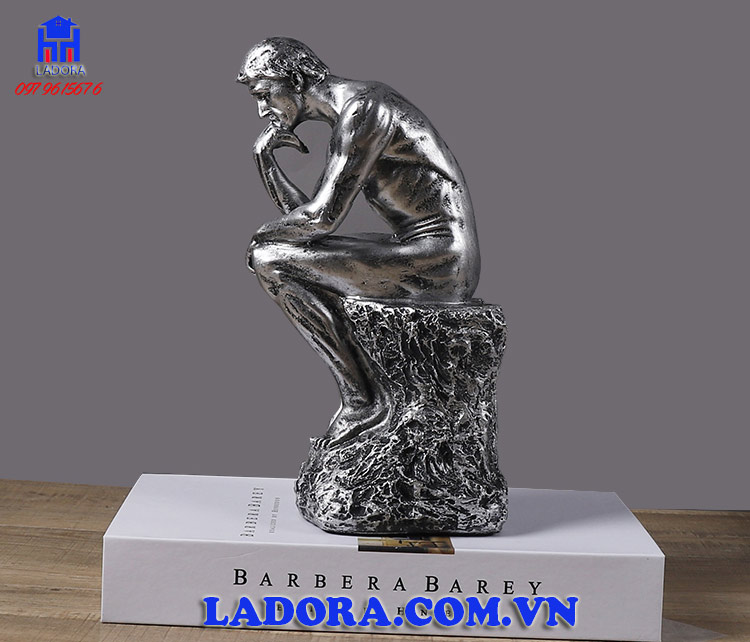 tượng người suy tư được làm giả bởi Guy Hain