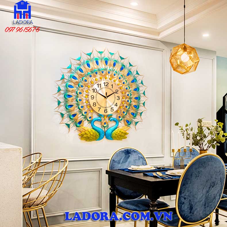 đồng hồ con chim công treo tường đem lại sự may mắn, tiền tài và thịnh vượng