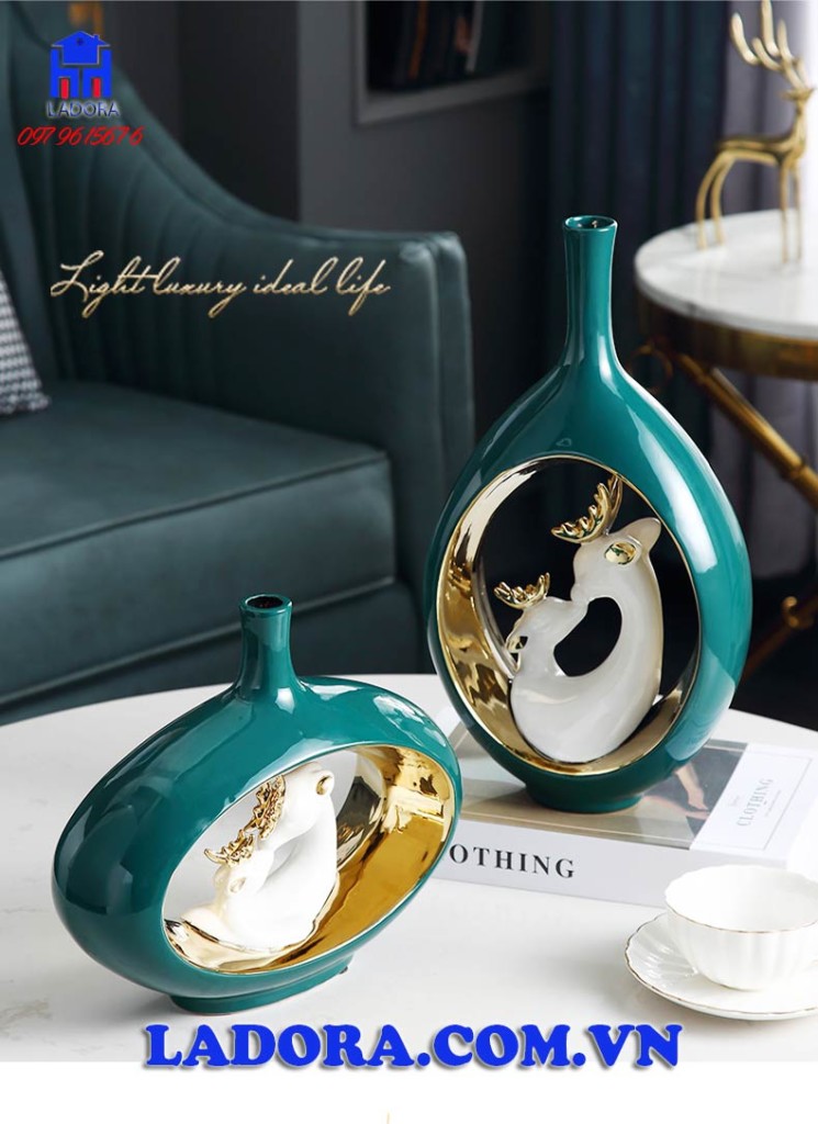 cặp lọ hoa trang trí với những đường nét bo tròn thanh lịch và tươi đẹp