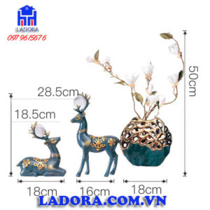 hươu và hoa mai trang trí nhà đẹp