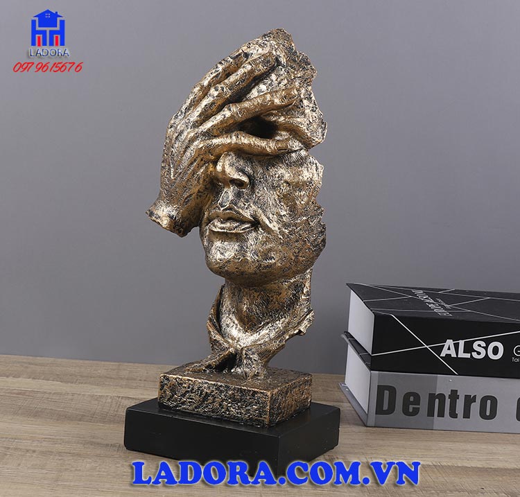 tượng tam không là tác phẩm nghệ thuật kết hợp hoàn hảo với yếu tố triết lý sâu xa