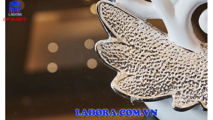 đôi chim thiên nga trang trí được làm từ chất liệu đá đúc cao cấp