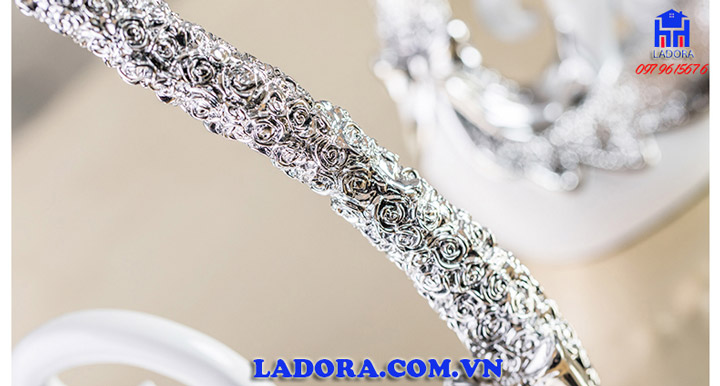 đôi chim thiên nga trang trí được làm từ chất liệu đá đúc cao cấp