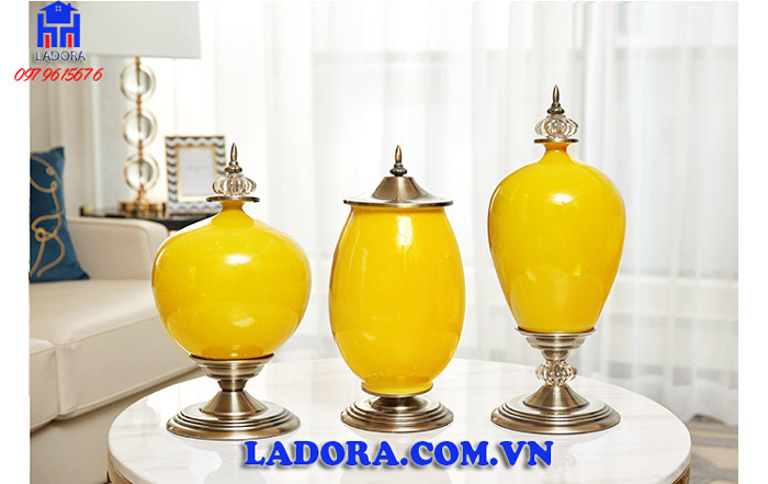 bộ lọ hoa với vẻ đẹp ngọt ngào đầy quyến rũ