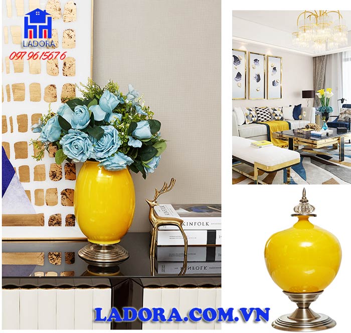 bộ lọ hoa trang trí đem lại một không gian đầy cảm xúc