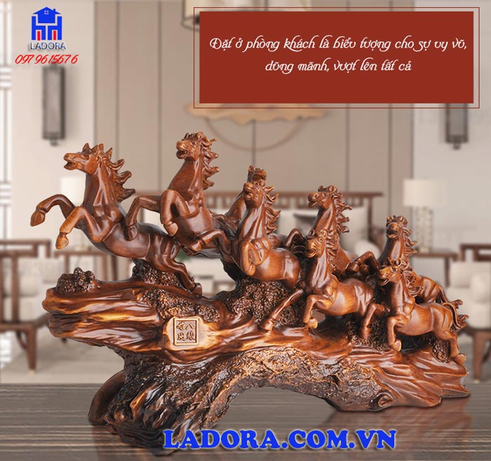 ngựa phong thủy bát mã truy phong thể hiện sự quyết tâm sắt đá, vượt mọi trở ngại đi đến thành công