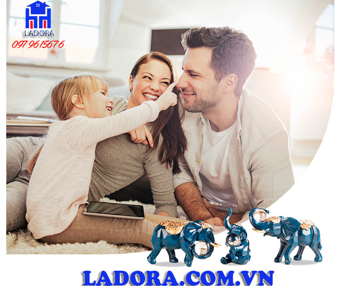 decor trang trí gia đình voi bên nhau hạnh phúc