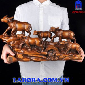 tượng trâu phong thủy đàn trâu lên núi tại ladora shop