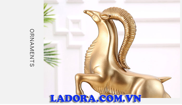 đồ decor tượng dê đầy tính nghệ thuật