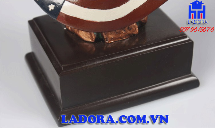 tượng đại bàng đẹp và độc đáo