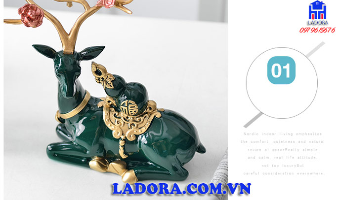 hồ lô trên lưng cặp hươu