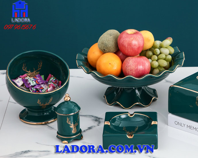 hộp đựng đồ khô, vật dụng và mứt kẹo