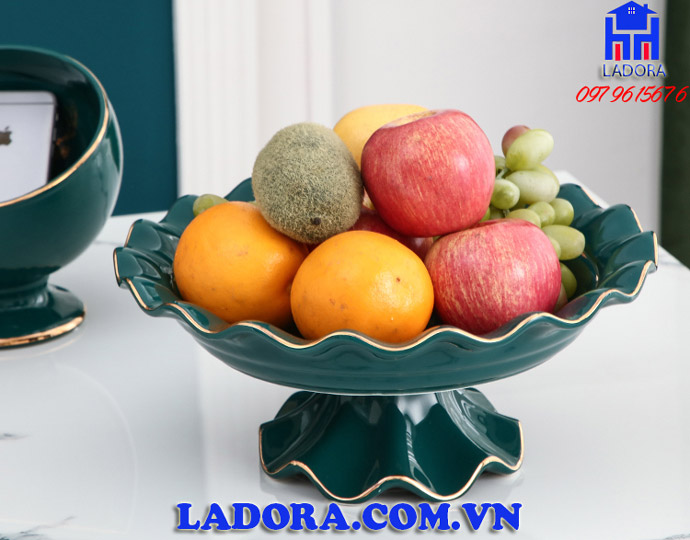 đĩa đựng trái cây đẹp trong bộ đồ trang trí bàn ăn