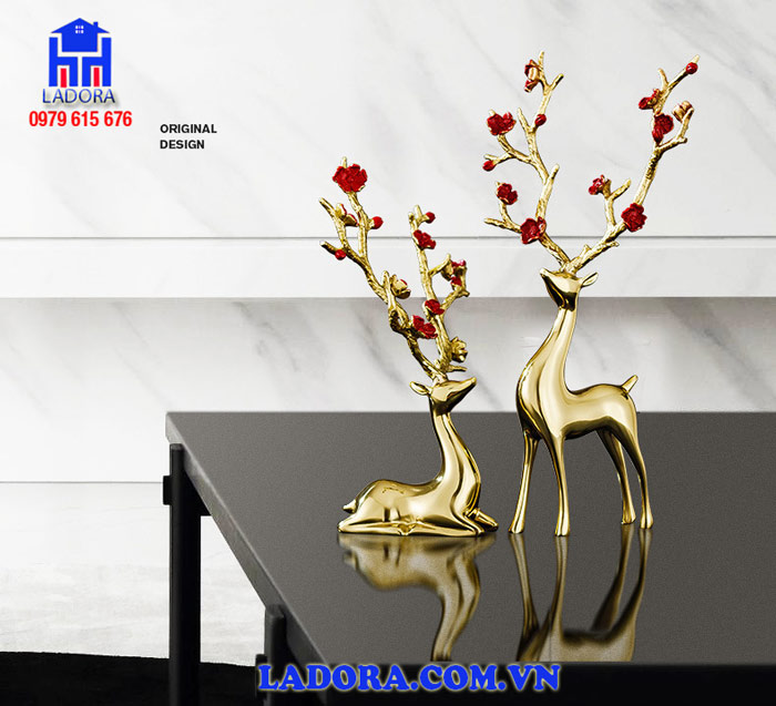 quà tặng tân gia, quà tặng sếp ý nghĩa với tượng hươu trang trí