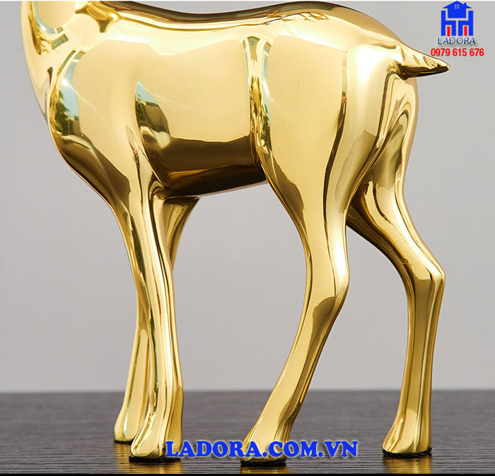 tượng hươu trang trí được đúc đồng cao cấp