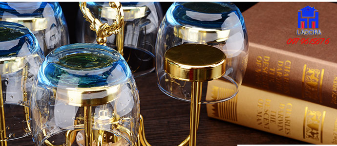 hình ảnh chi tiết khay úp cốc sang trọng tại ladora