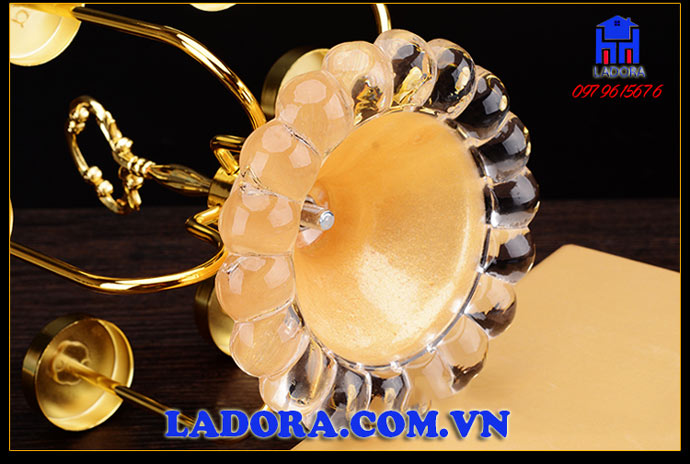 hình ảnh chi tiết khay úp cốc sang trọng tại ladora