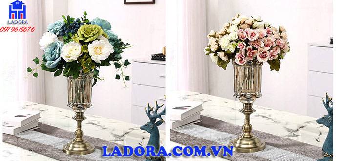 lọ hoa thủy tinh đem lại cho ngôi nhà sự xinh đẹp và sức sống