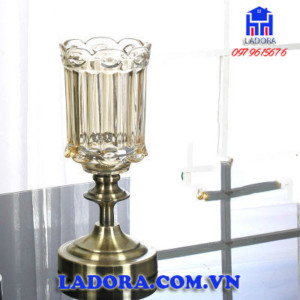 lọ cắm hoa thủy tinh xinh đẹp tân cổ điển