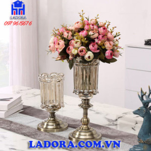 lọ hoa thủy tinh thanh lịch