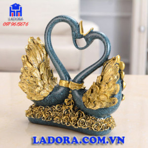 tượng đôi thiên nga thanh lịch trang trí tại ladora