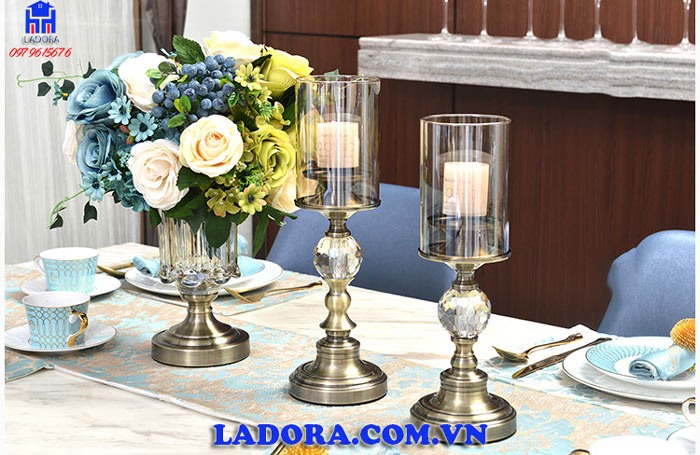 chân nến pha lê thủy tinh phong cách châu Âu sang trọng