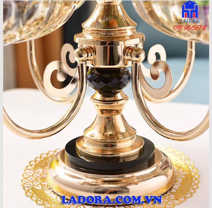 hình ảnh chi tiết chiếc đĩa đựng hoa quả thủy tinh