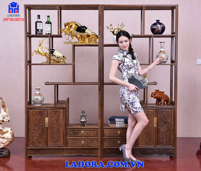 giá để rượu song mã trang trí đem lại nguồn năng lượng tích cực cho các thành viên trong gia đình