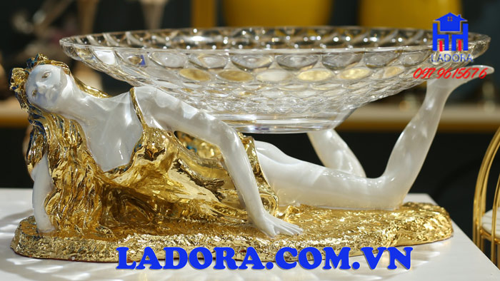 khay đựng hoa quả đem lại cho không gian trang trí sự ấn tượng