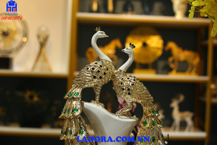 tượng chim công là niềm cảm hứng bất tận của người nghệ nhân