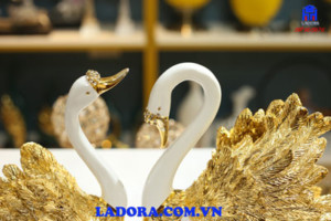 tượng thiên nga trang trí nhà đẹp tại ladora shop