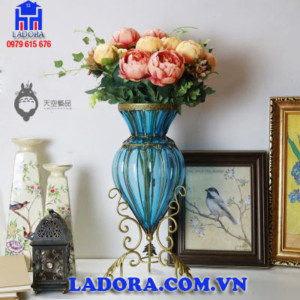 bình hoa thủy tinh tân cổ điển