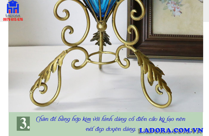 thông tin chi tiết về bình cắm hoa thủy tinh