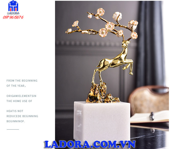 tượng hươu decor trang trí thể hiện quyền lực và sự giàu có