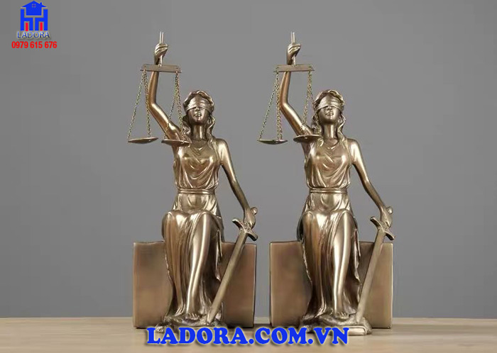 bộ giá chặn sách có màu đồng cổ đại và sang trọng