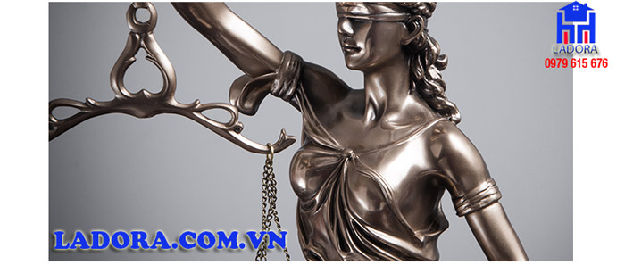 kích thước, chất liệu và màu sắc của tượng nữ thần công lý tại ladora shop