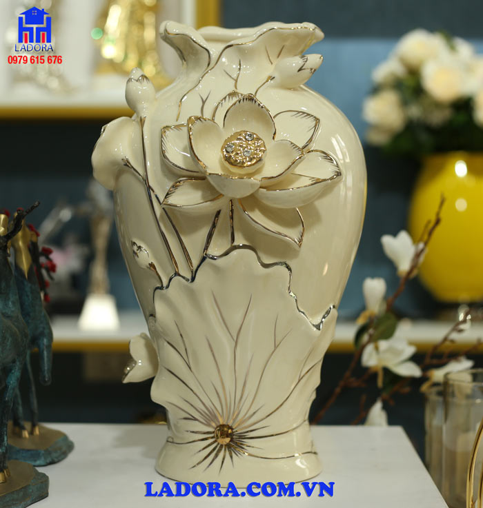 bình hoa trang trí nội thất nhà đẹp tinh xảo và cao cấp tại ladora shop