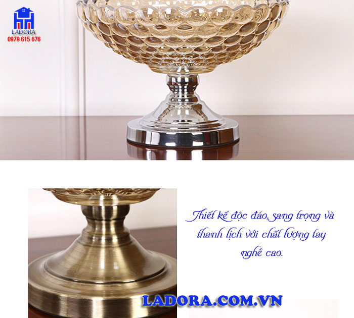 chất liệu của khay đựng hoa quả