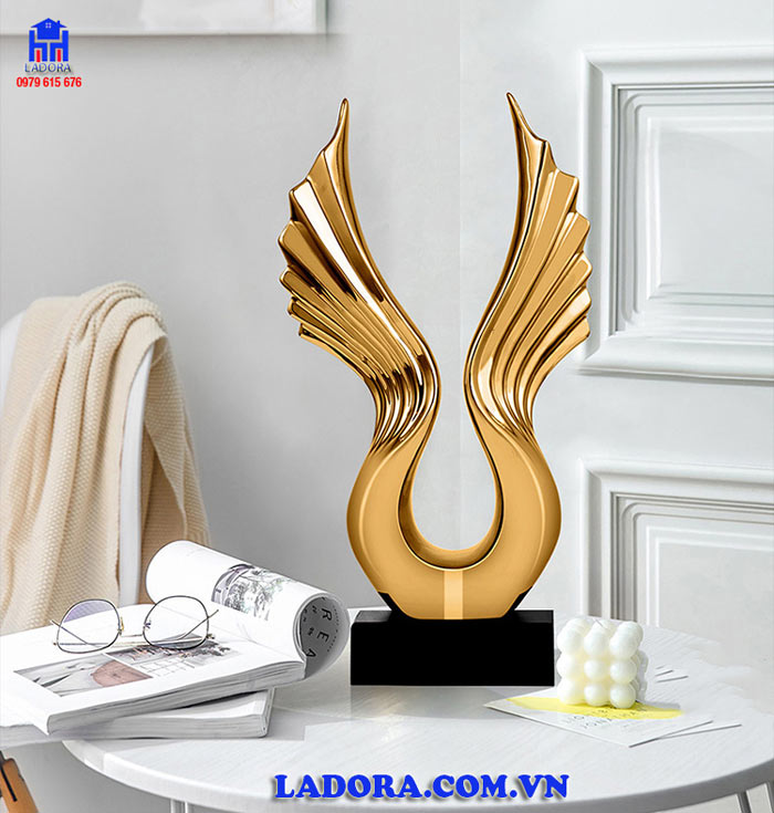 tượng cánh chim đại bàng đẹp tại ladora
