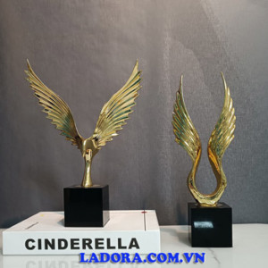 tượng decor cánh chim đại bàng