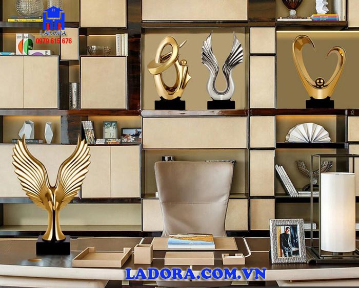 quà tặng tân gia, quà tặng sếp đẹp với tượng trang trí nghệ thuật