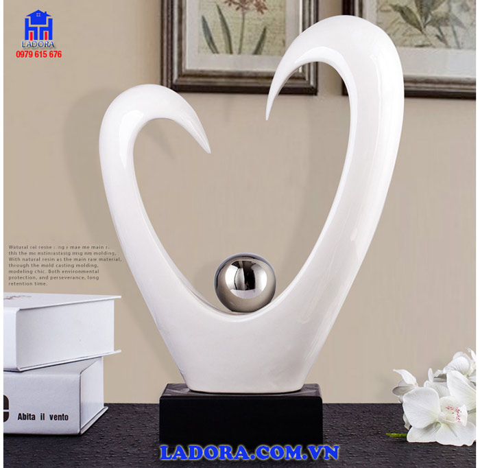 Ý nghĩa của tượng decor khi trang trí trong phòng làm việc