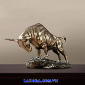 tượng con trâu thịnh vượng tại ladora shop