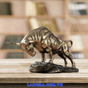tượng con trâu thịnh vượng tại ladora shop