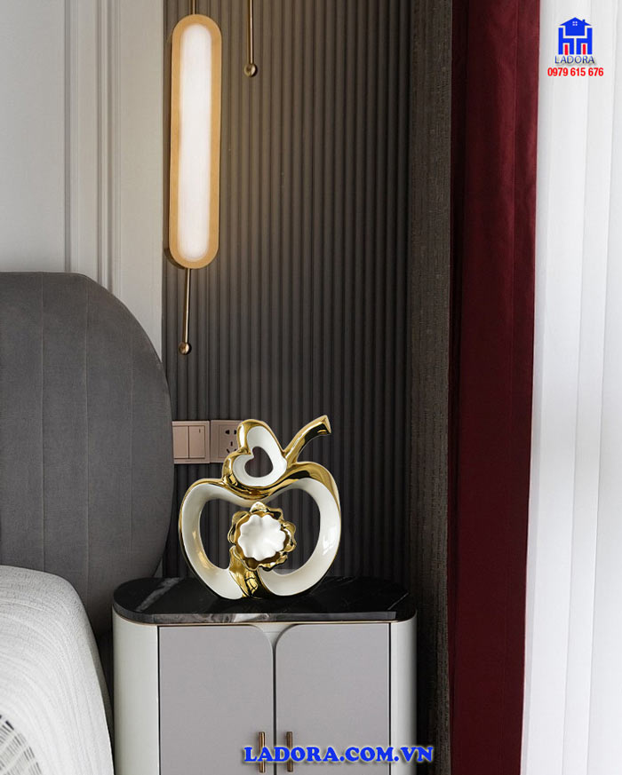 Decor quả táo màu trắng thanh lịch