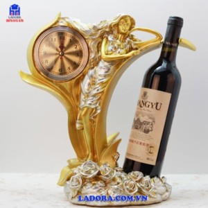 kệ rượu vang cô gái mộng mơ